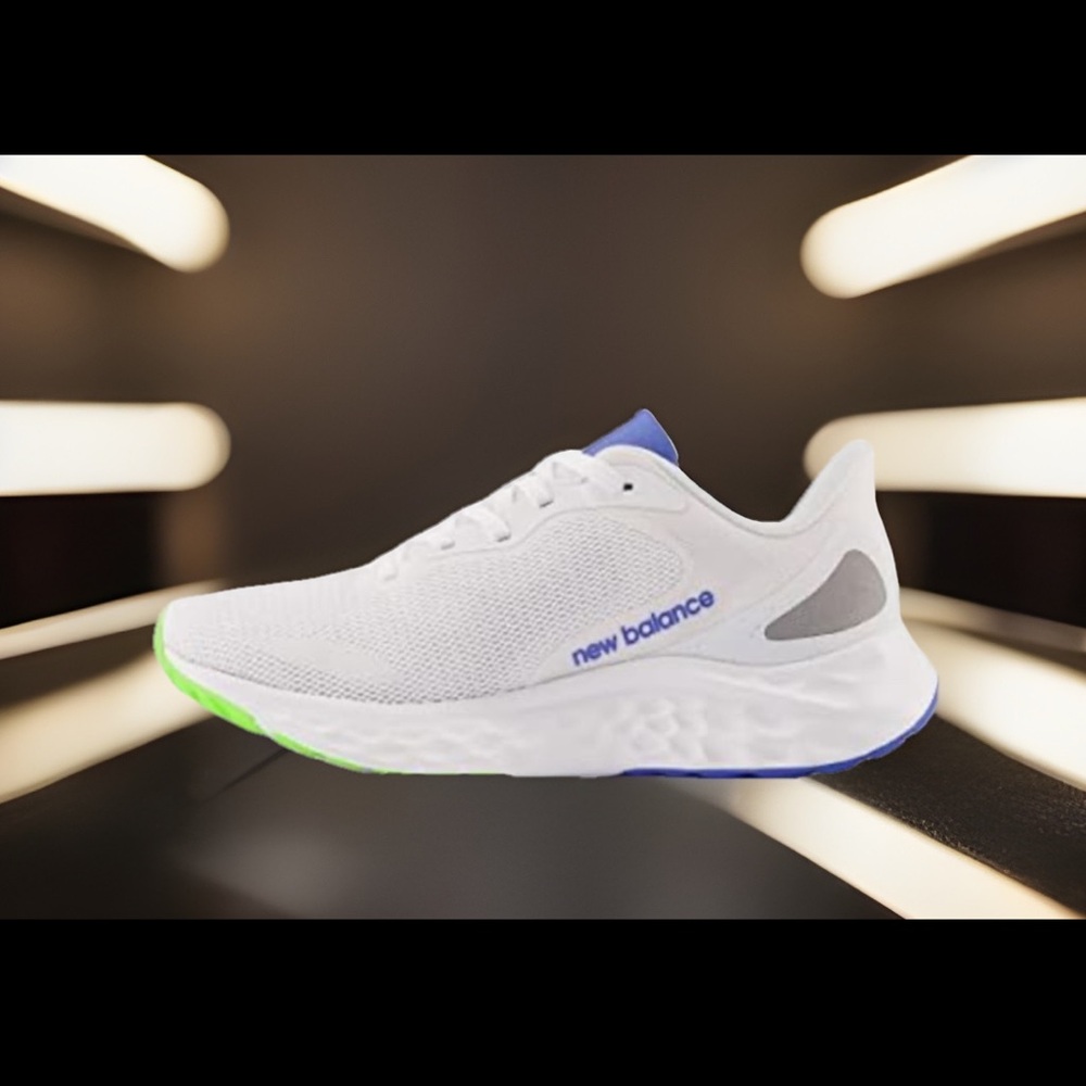 New Balance Fresh Foam Arishi v4 'White Pixel Green Womens Running Shoe Sz 8